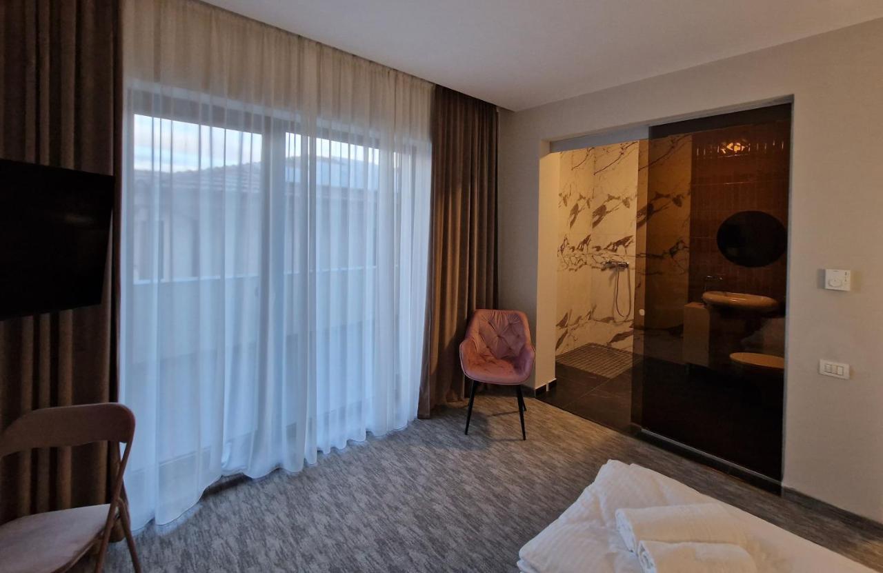 Art'S Luxury Boutique Hotel Oradea Ngoại thất bức ảnh